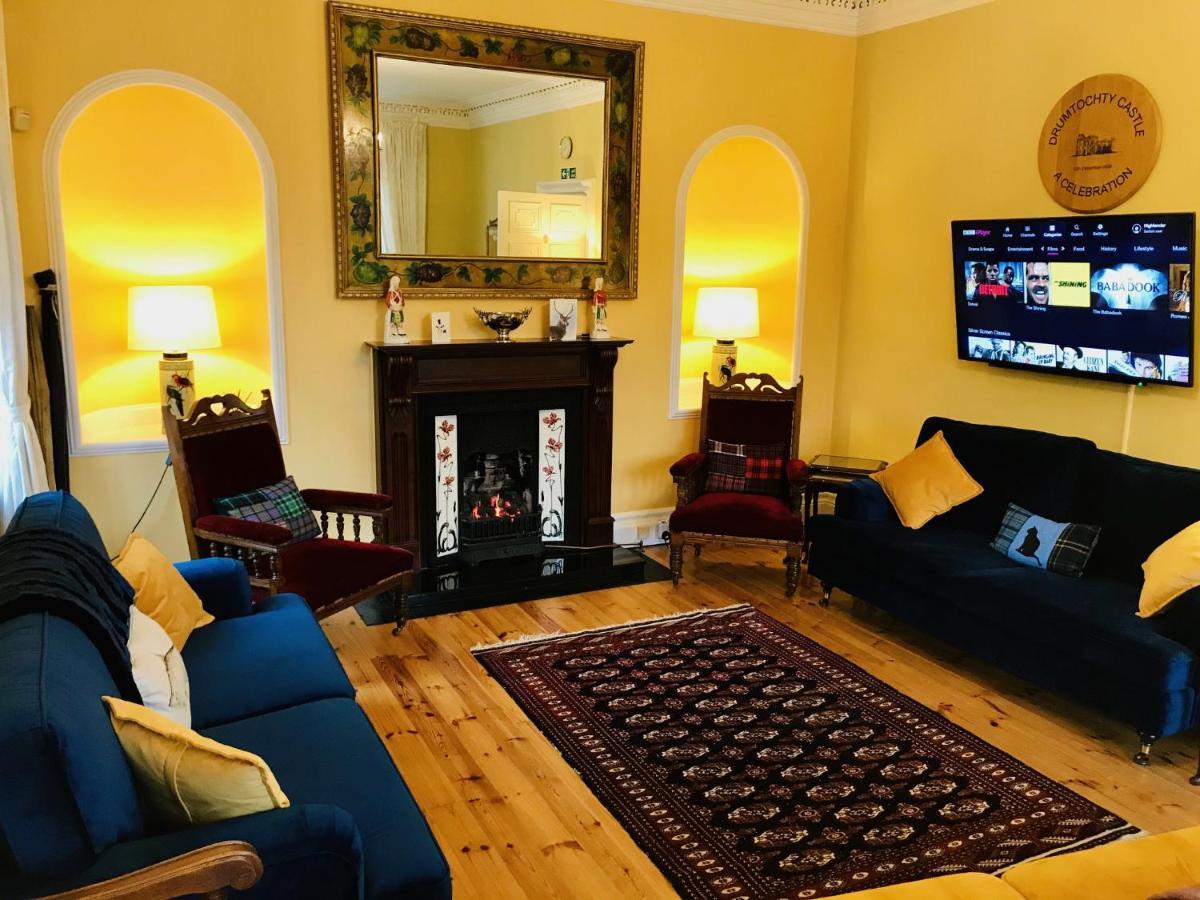 Villa Lairds